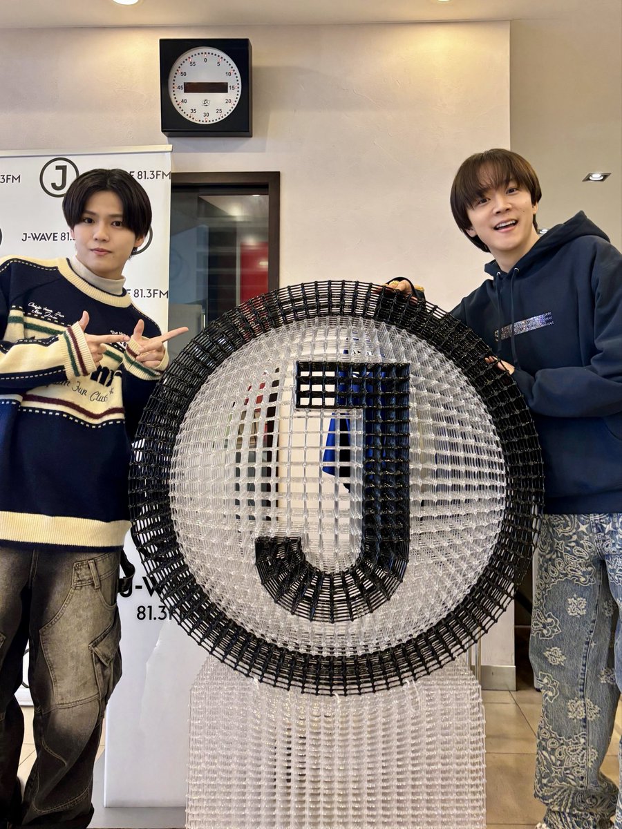 jr_official_X's tweet photo. 【 Radio📻 】

本日放送の『 J-WAVE TOKYO MORNING RADIO 』に
#北川拓実 が出演いたしました🎙️🌥️

お聴きいただいた皆さま、ありがとうございました✨

#林翔太 さんとのオフショットをお届けします📸

#ohayomorning https://t.co/hdHuQTOqiI