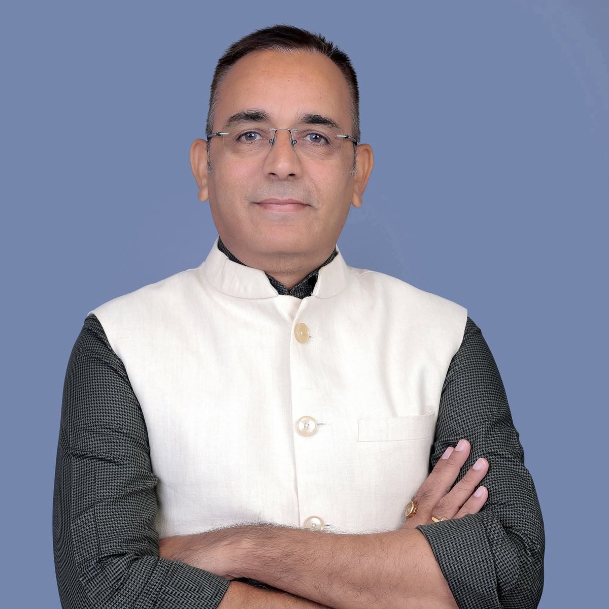 SumitChaudharyy's tweet photo. राष्ट्रीय लोकदल राजस्थान के #प्रदेश_उपाध्यक्ष, बडे भाई श्री Harbeer Singh Samra जी को जन्मदिवस की हार्दिक शुभकामनाएं। 
आप सदैव स्वस्थ रहें, दीर्घायु हों।
जन्मदिवस की अनंत शुभकामनाएं। 🎂🎂🎂
@HarbeerSamra11 @RLDRajasthan
@RLDparty https://t.co/xwBNntYcGx