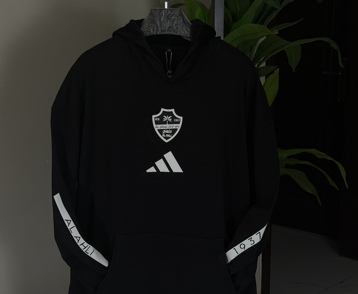 سحب على بلوفر الأسود او سويتر الأخضر 
لفائز واحد🎉

بدون شروط ولا اي حاجه
بس ريتويت للتغريدة هذي واليوم الساعه 9م يتم السحب على الفائز من الريتويت💚💚💚

ودي الجميع يفوز الصراحه😍💚
بالتوفيق لكم🫶🏻💚🫶🏻💚🫶🏻