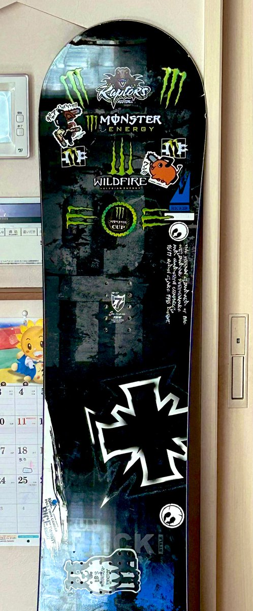 korogin1's tweet photo. ステッカー初めて買ってみたけど、まぁ良い感じでは、なかろうか！
いやにしても、かっこよすぎる… https://t.co/tmgu5wQ4fT
