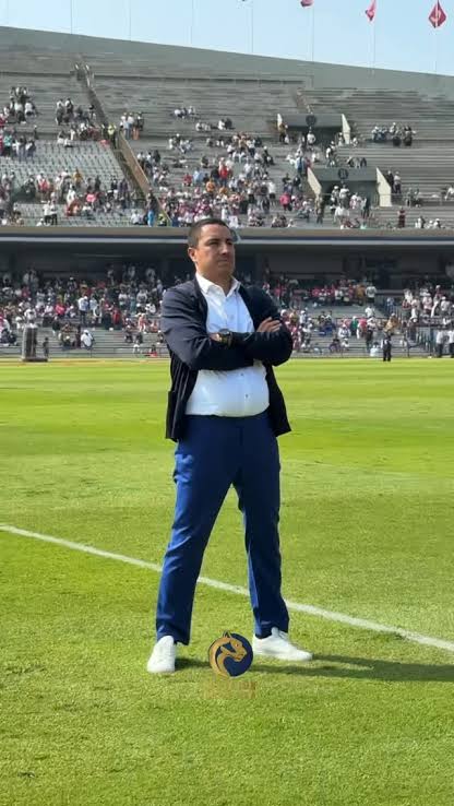 __EL_EME's tweet photo. @PumasMX Lo hizo de nuevo, REMONTADAS FC 🔥 https://t.co/ZSAgB63co7