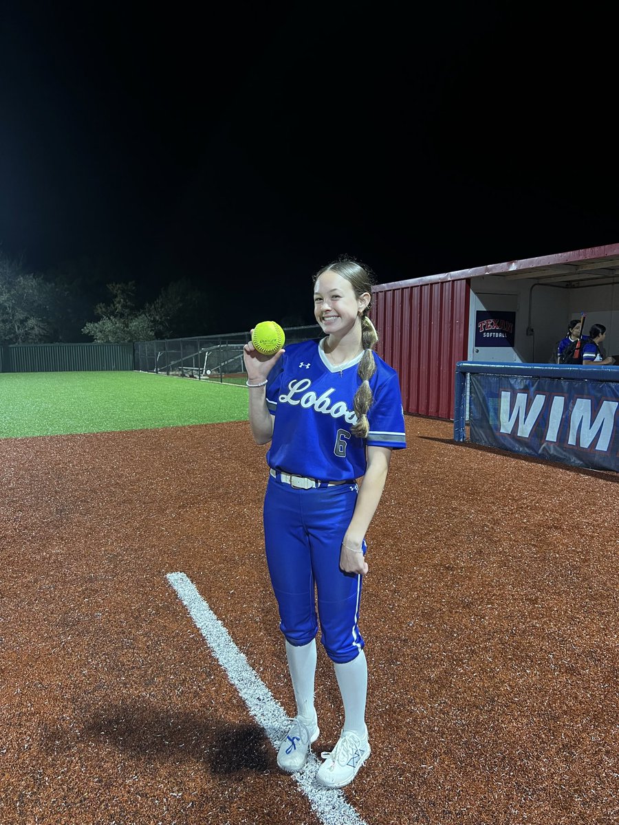 Lehman Lady Lobo Softball tweet media