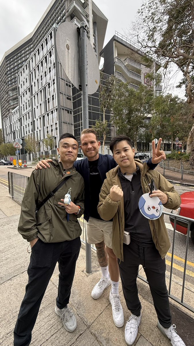 VIKTOR THE VIKING 🐧 tweet media