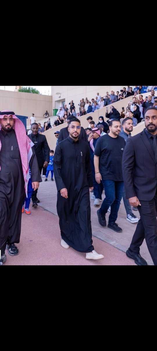 جرح 💛💙 tweet media