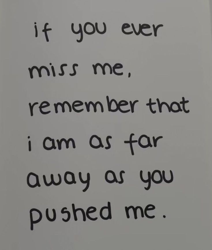 Disappear tweet media