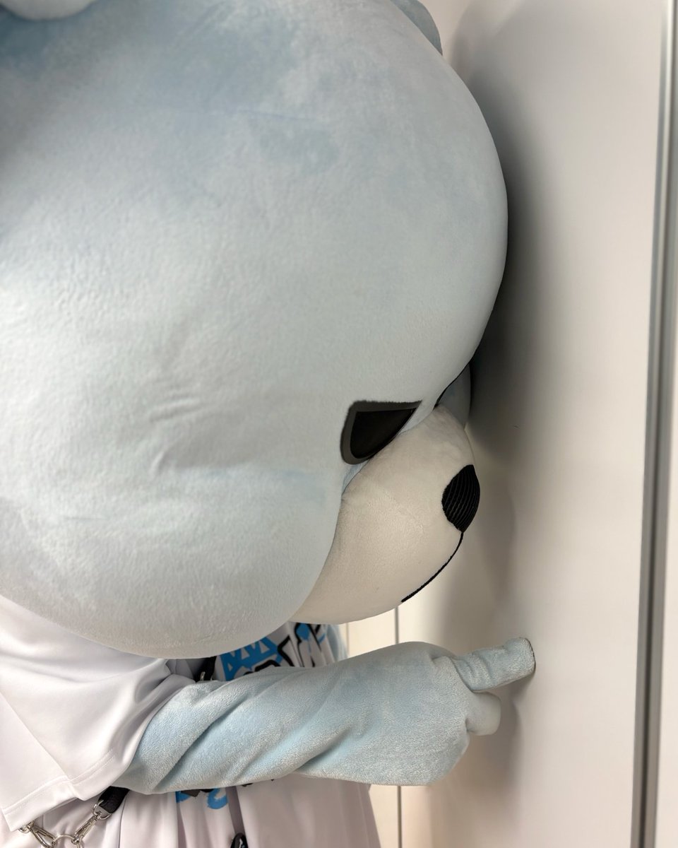 ImKRUNKKK's tweet photo. TREASURE グリーティング行きたかった...
I really wanted to go😢

#KRUNK #크렁크 #クランク
#PULSE_ON_IN_JAPAN 
#TREASURE_KyoceraFinal https://t.co/Ad5inArDhJ
