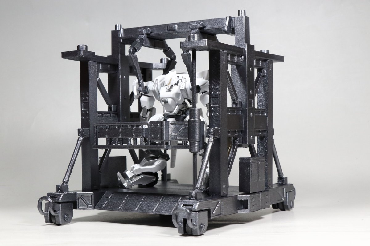 私の作ったガレージキットのブレイバーンシリーズはMODEROIDに合わせて