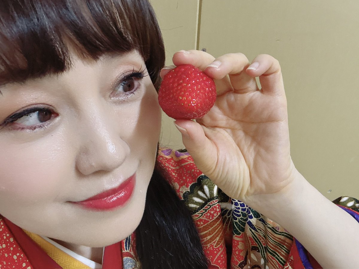 愛知 が誇る #いちご ? 『 #愛きらり』特徴? ①果実が大きく、濃い 