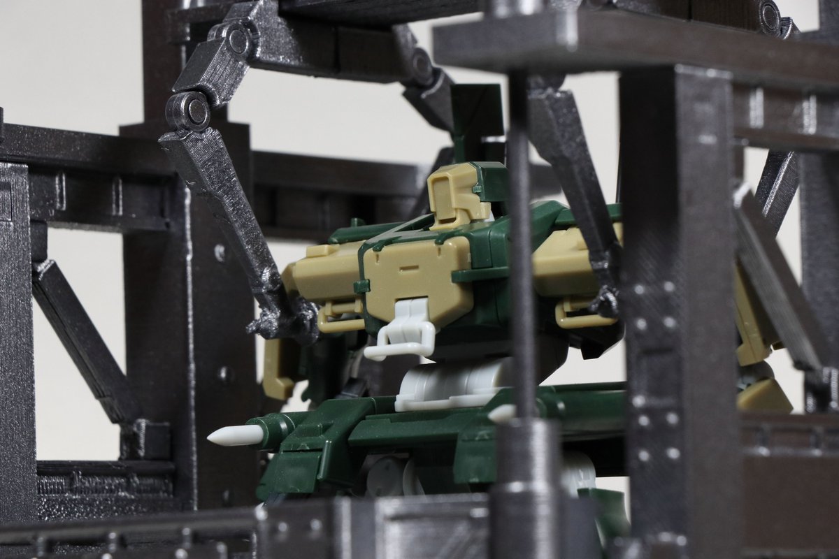 私の作ったガレージキットのブレイバーンシリーズはMODEROIDに合わせて