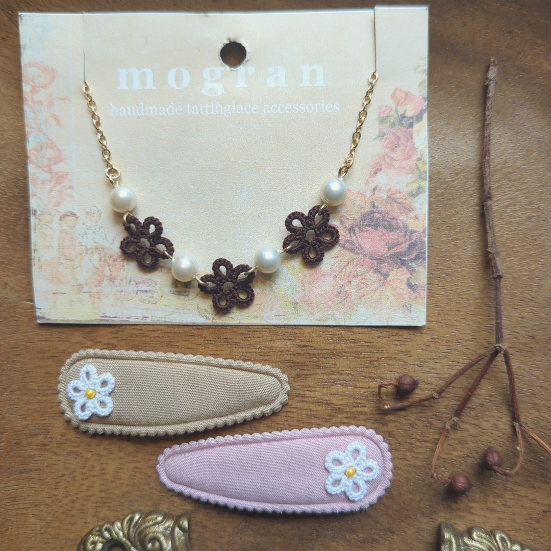 moca_m_o's tweet photo. atelier and shop moca 🤎𝙾𝙿𝙴𝙽🤎
12:00-19:00
本日オープン日‼️今日の写真は🤎×🩷のアクセサリー～アポロチョコカラー〜です😋この色の組み合わせもとっても可愛いんです🌷色合わせの参考にしてみて下さいね！
よーし今日は作るどー❣️やる気じゅうぶん🔥🔥では19時までお待ちしてまーす🪇suu🐞 https://t.co/pCFUkyd6g3