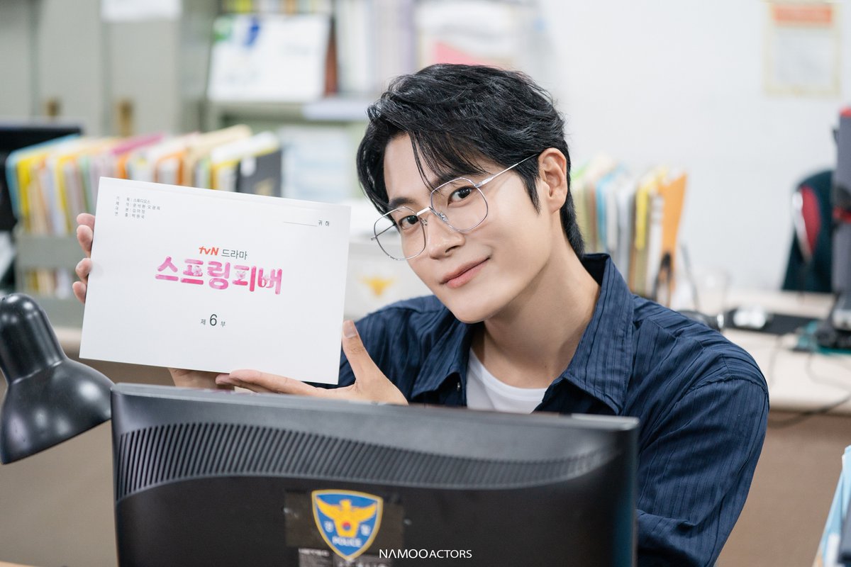 NAMOOACTORS2004's tweet photo. [#NEWS] '스프링 피버' 차서원 "배우로서 한층 성장한 작품" 종영소감
▶ https://t.co/Wsh7XbpJlU

#차서원 #스프링피버 #CHASEOWON #SpringFever https://t.co/IVWA0FFkg4