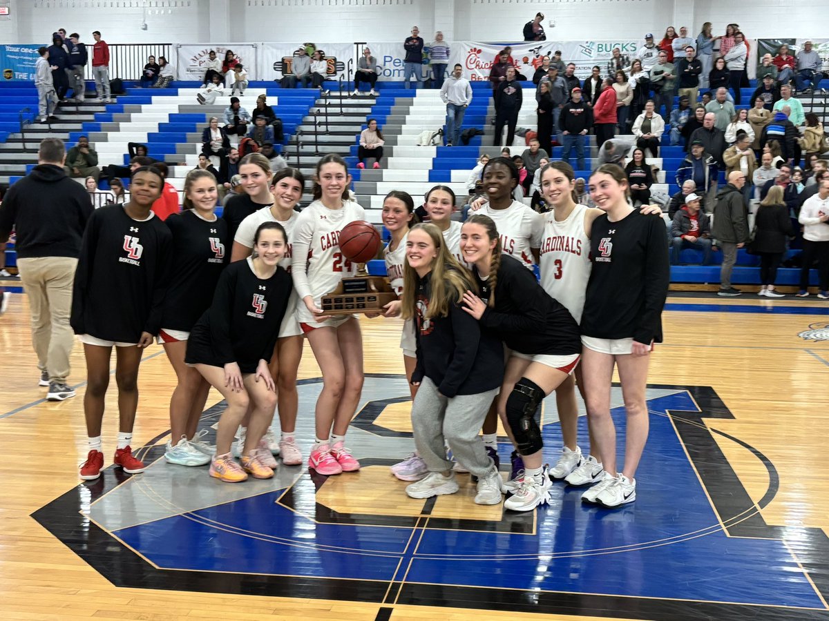 PAHSoddsmaker's tweet photo. Suburban One League Championship:

Upper Dublin - 68
Cheltenham - 41

• Upper Dublin boys cruise to their 3rd straight SOL tournament crown
• The Upper Dublin girls also won the SOL tournament championship tonight! https://t.co/weHZ6cFUny