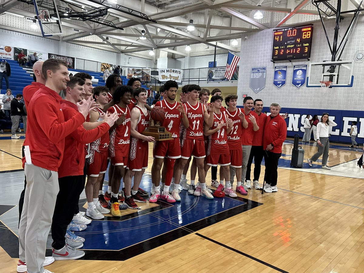 PAHSoddsmaker's tweet photo. Suburban One League Championship:

Upper Dublin - 68
Cheltenham - 41

• Upper Dublin boys cruise to their 3rd straight SOL tournament crown
• The Upper Dublin girls also won the SOL tournament championship tonight! https://t.co/weHZ6cFUny