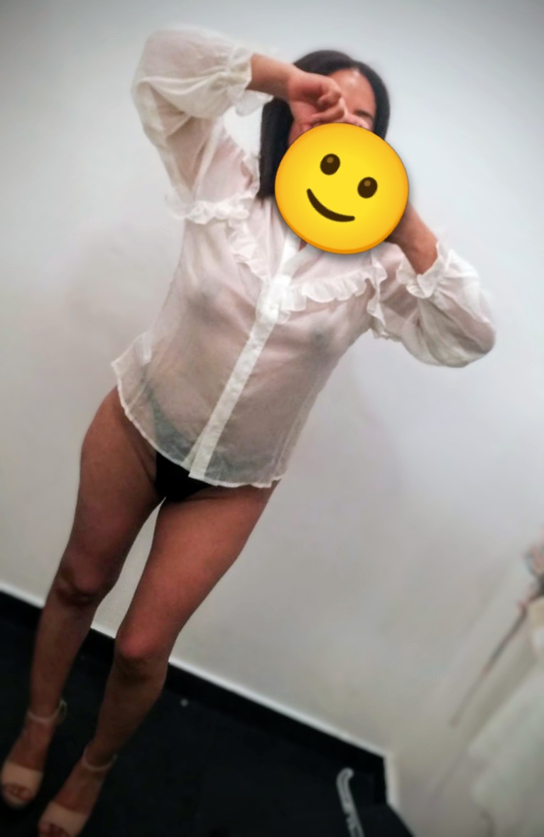 Que pasen linda noche😏😈😋  Les gusta como me veo así?#tetasyalgomás  #MartesDeEnseñarLasTetas #MartesDeTetasNatutales #martesdetentación #MartesDeTetasAntojables #MartesDeMorboYProvocación #EsposaPutísima #pareja #sigueme #comparte  <a href="/Aporteando_69/">Aporteando</a> #buenasnochesatodos 😘