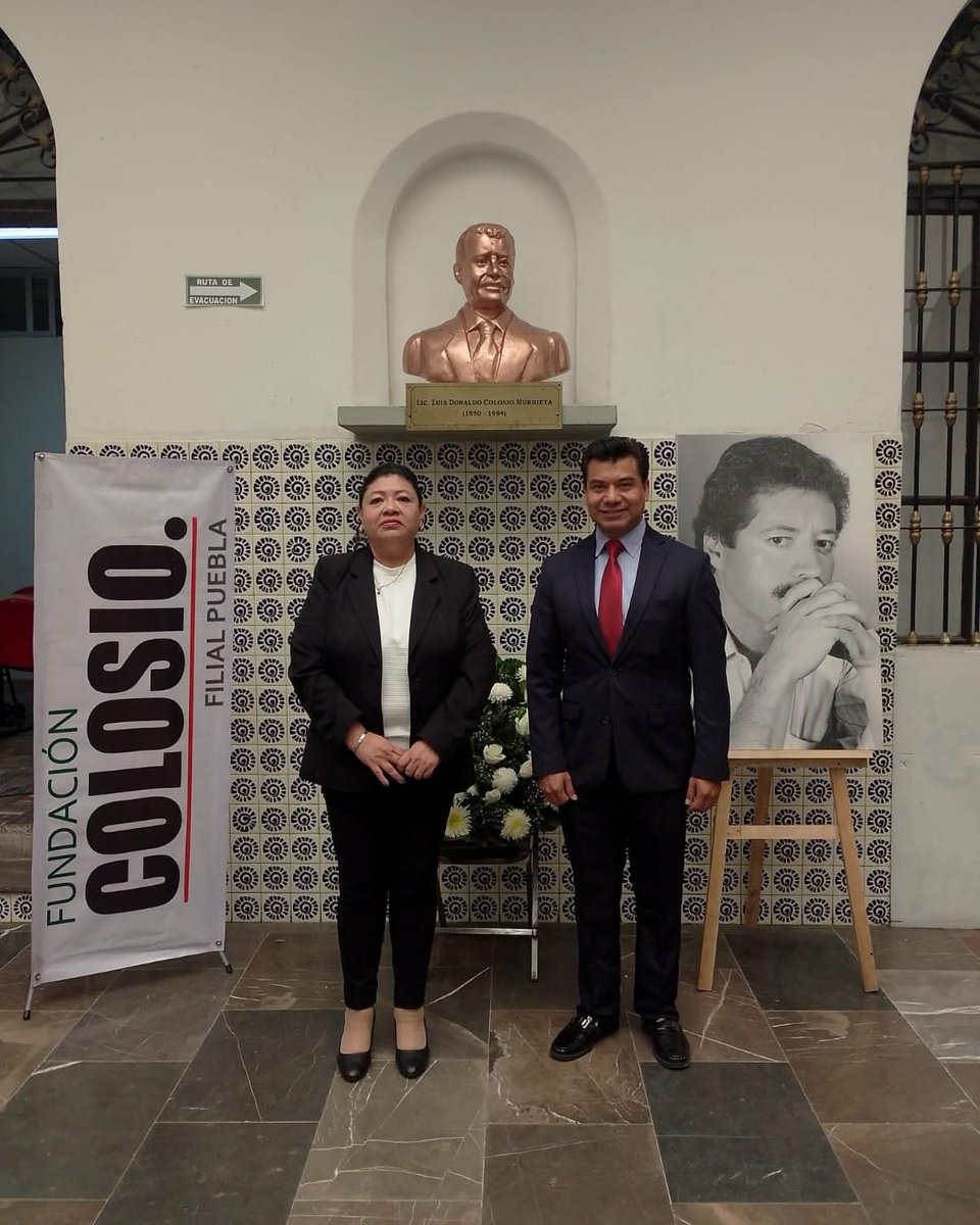 colosiofilpue's tweet photo. Hoy conmemoramos el 76º Aniversario del Natalicio de Luis Donaldo Colosio Murrieta.

Su pensamiento, su visión de justicia social y su amor por México permanecen vigentes y necesarios.

La Fundación Colosio Filial Puebla honra su legado y su memoria.

#ColosioVive https://t.co/sc1PJks5a7