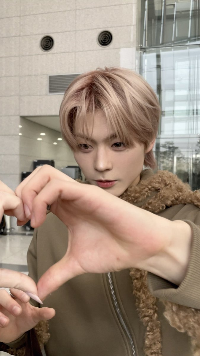 만듀 . . 🥟 tweet media