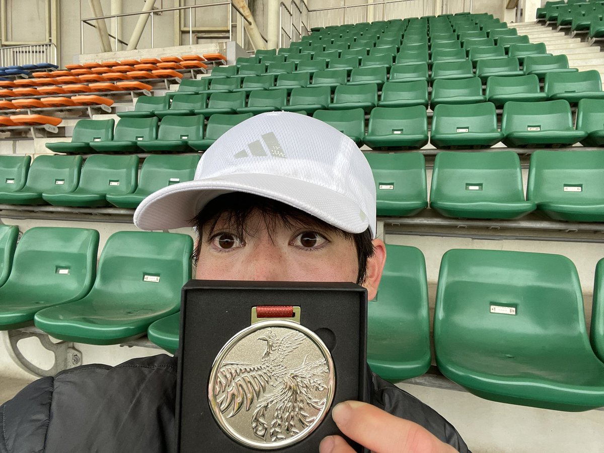 超絶久しぶりにフルマラソンを走り切りました)^o^(
雨が降る悪天候でしたが、タイミーで鍛えた体力でなんとか2位。42km長すぎて、気持ちが折れてしまって悔しい。

反省会兼打ち上げをニコ生で開きたかったのですが、何故か財布にお金が無かったので本日は諦めてボーナスが入ってからにします。。。