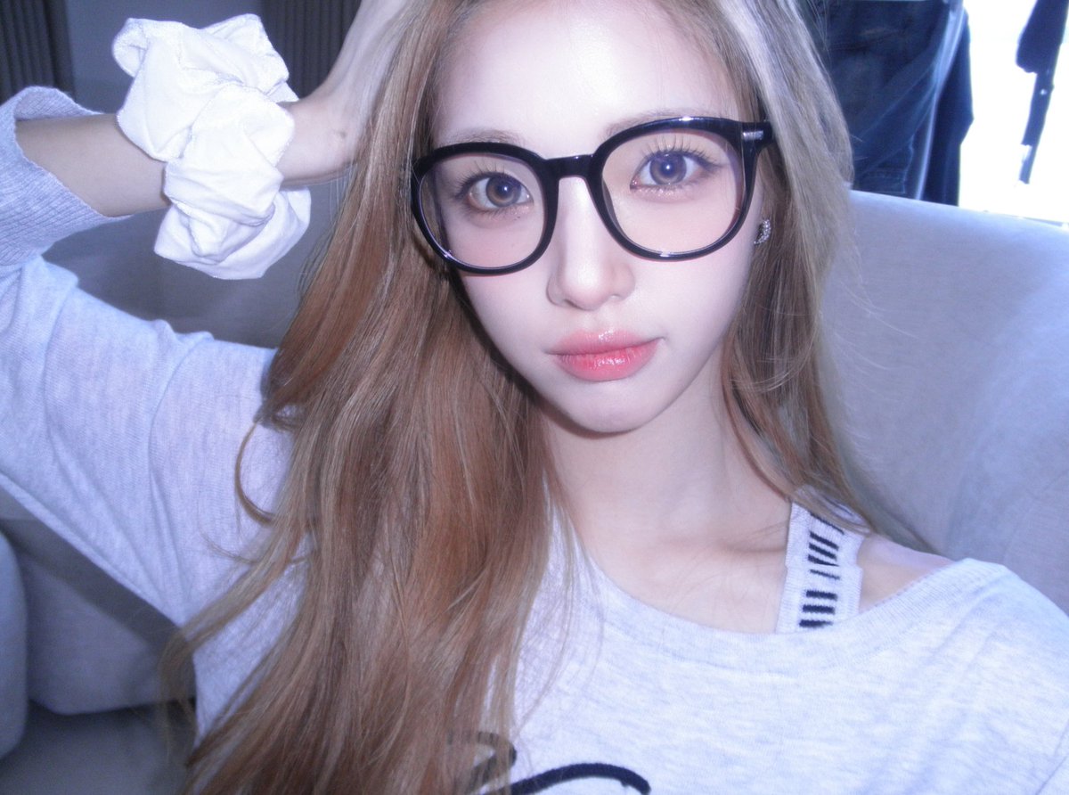 myh4r's tweet photo. 250211 위버스 포스트 #유하

보고시푸다아아 https://t.co/j9Z7NcqqHN
