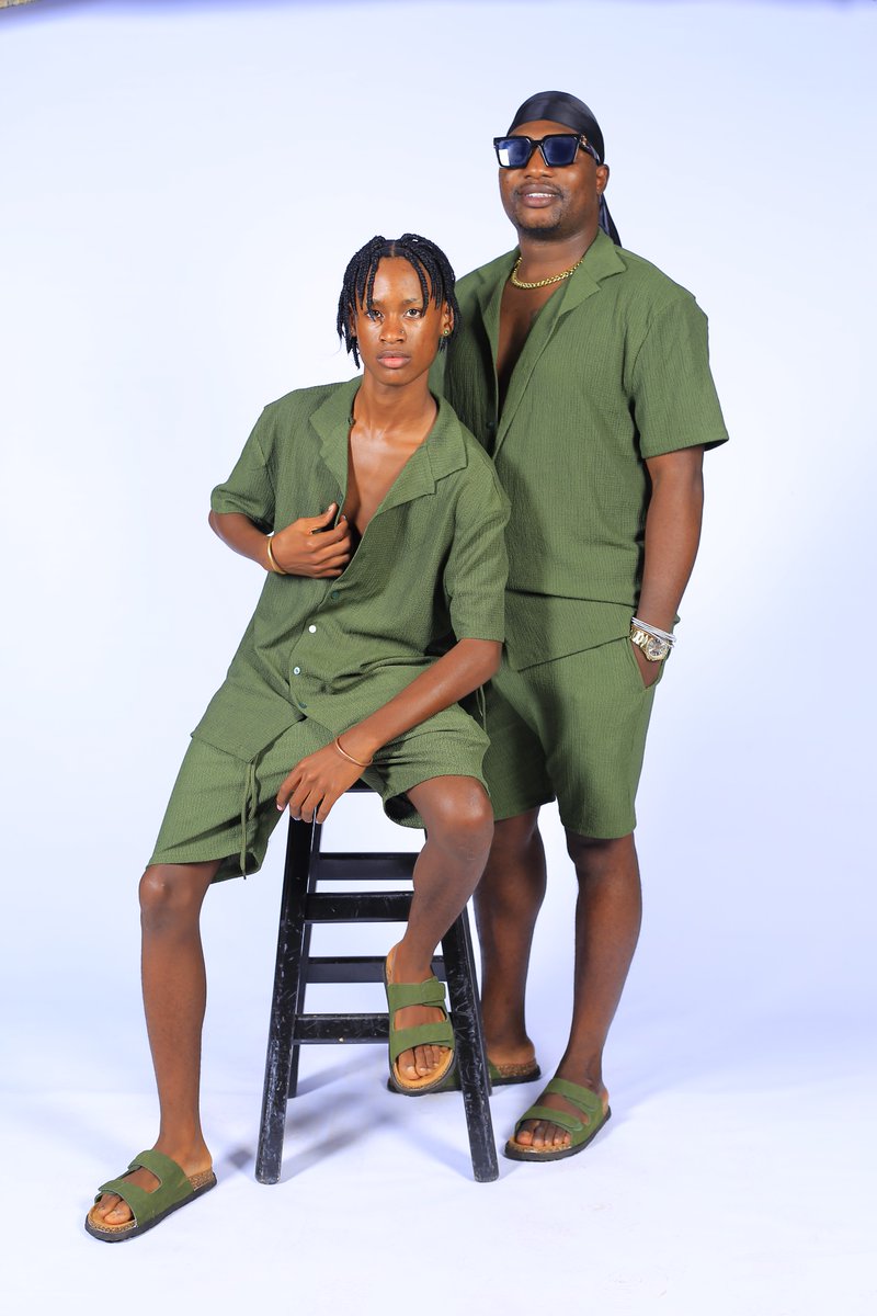 MSlenderboy's tweet photo. @Musa_Khawula stop spreading lies about my relationship please leave us we are fine 
#Asisharpkhavheworse https://t.co/MYde93xQY7
