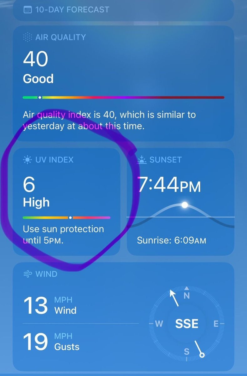askvipendra's tweet photo. क्या आपको पता है कि weather app में दिखने वाला UV Index सिर्फ नंबर नहीं बल्कि आपकी skin safety का संकेत होता है?

ज़्यादातर लोग temperature और rain forecast देखते हैं जबकि UV Index यह बताता है कि सूरज की ultraviolet rays कितनी तेज़ हैं और skin को कितना नुकसान पहुंच सकता है

UV Index को नंबर से समझिए
0-2 मतलब risk बहुत कम, normal outdoor activity safe
3-5 मतलब moderate risk, धूप में sunglasses और cap मदद करते हैं
6-7 मतलब high risk, sunscreen और shade जरूरी हो जाता है
8-10 मतलब very high risk सीधे सूरज में ज्यादा देर रहना skin को नुकसान दे सकता है
11+ मतलब extreme risk, कुछ मिनटों में sunburn हो सकता है

सबसे hidden और काम का option
Weather app में UV Index देखकर आप सही समय पर बाहर निकलने और sunscreen लगाने का फैसला आसानी से कर सकते हैं

सीधी बात UV Index मौसम नहीं बल्कि आपकी skin protection का daily संकेत होता है

कमेंट में बताइए क्या आप बाहर निकलने से पहले UV Index check करते हैं?

Disclaimer
UV Index location, मौसम और समय के अनुसार बदल सकता है इसलिए लंबे समय तक धूप में रहने से पहले सुरक्षा उपाय जरूर अपनाएं