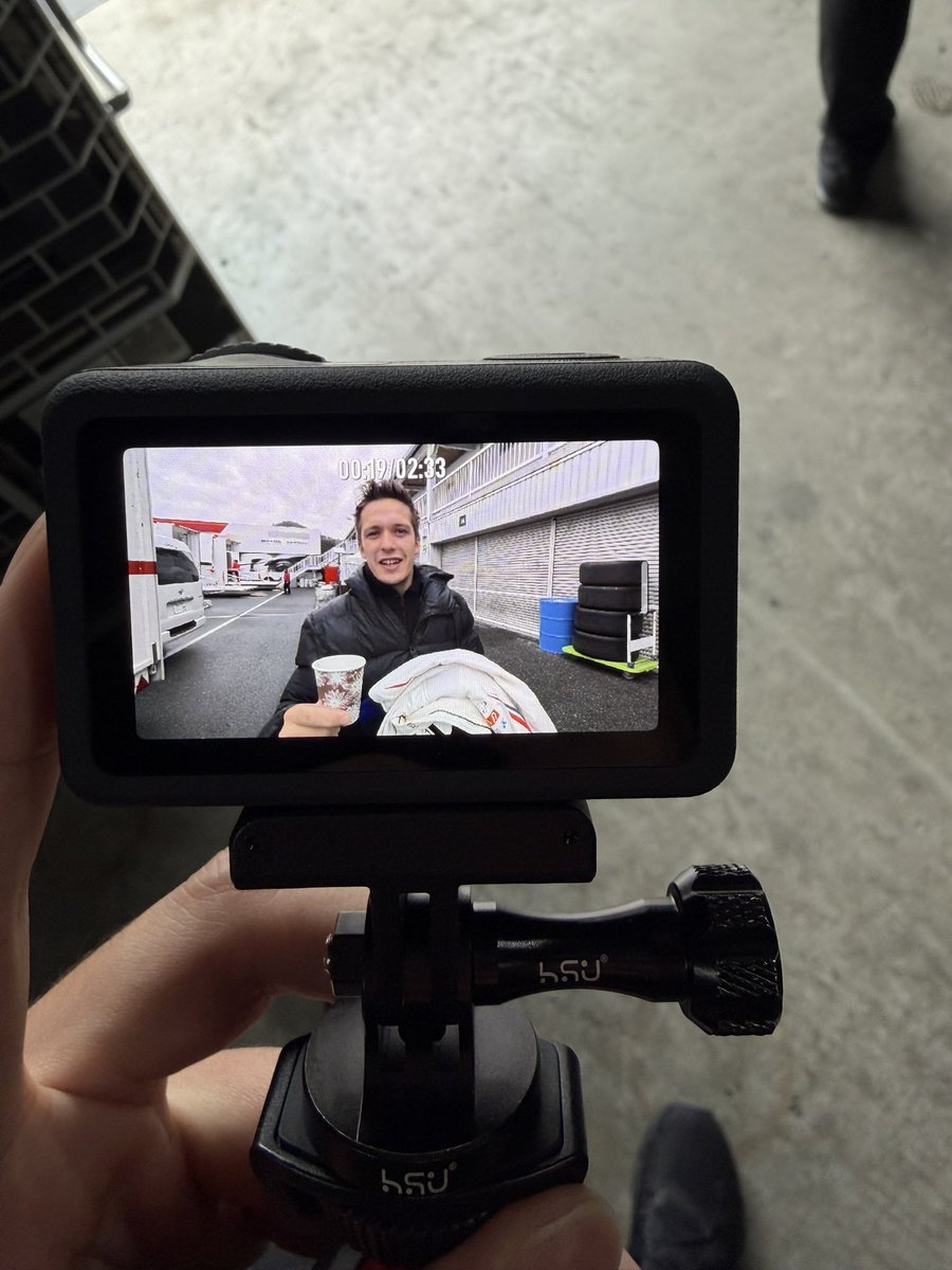 本日はGT岡山テスト2日目なわけですが、家からサーキット、レストラン、ホテルまで90%に近い時間をカメラ回してます(笑)

お楽しみに！

#supergt 
#gazooracing