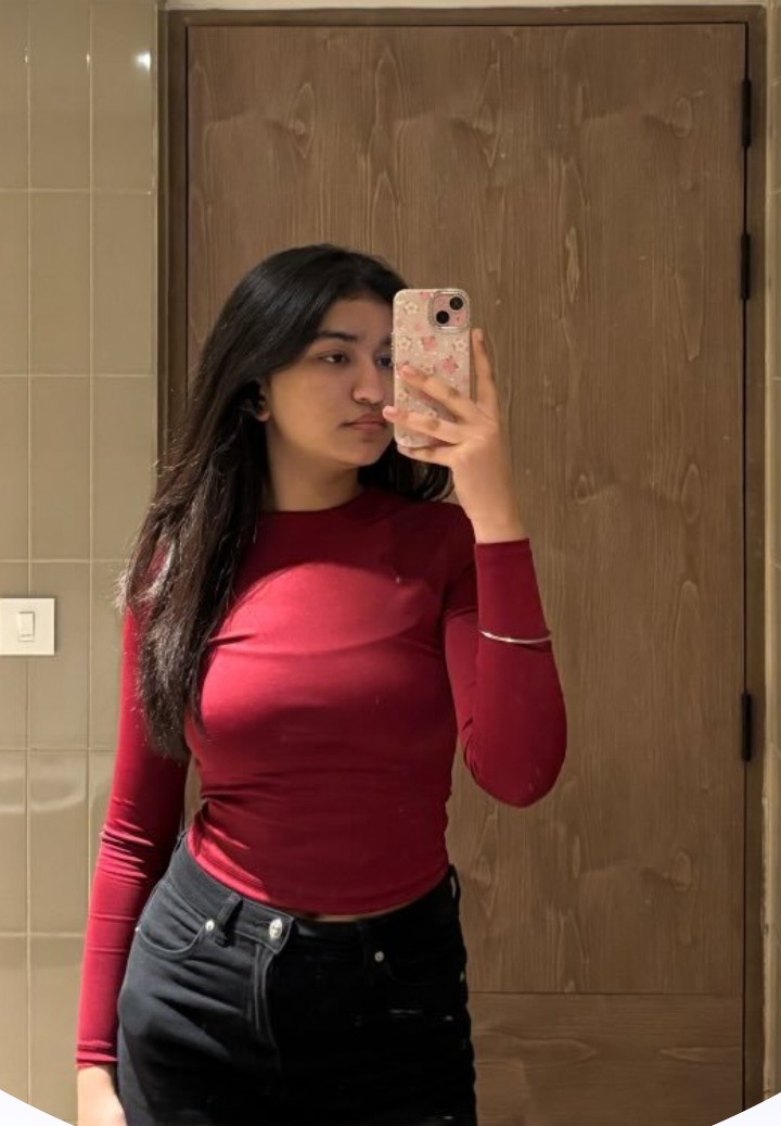 New trend to take image and sexulise her body for money <a href="/DeepikaBhardwaj/">Deepika Narayan Bhardwaj</a> <a href="/PMOIndia/">PMO India</a> <a href="/MLJ_GoI/">Ministry of Law and Justice</a> when gender neutral law come in india to save this type gold digger and fraud girl