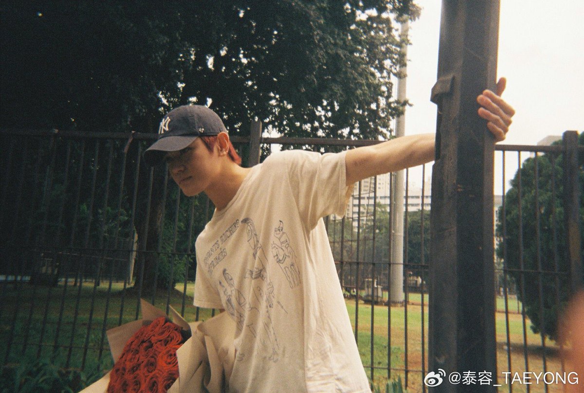 taeyong pics tweet media