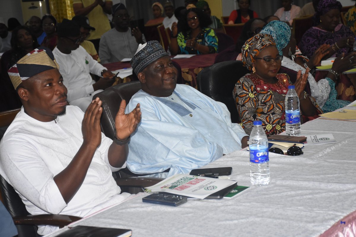 ServicomOffice's tweet photo. Service Charters must move from paper to practice.
At the NADDC launch, SERVICOM called on MDAs to drive real implementation and measurable standards.
#SERVICOMInAction #ServiceCharter https://t.co/NhCkWPYqn5