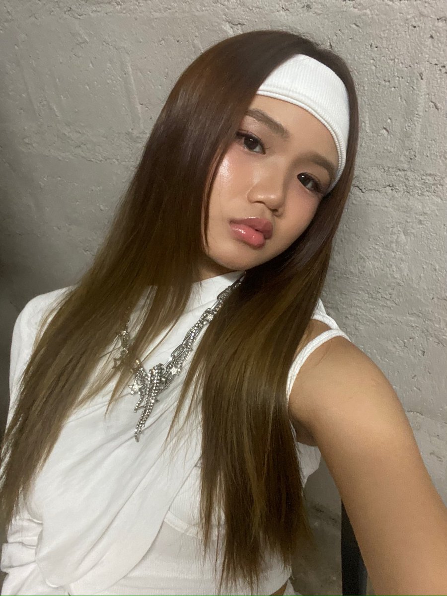 priscilla 🐰 tweet media