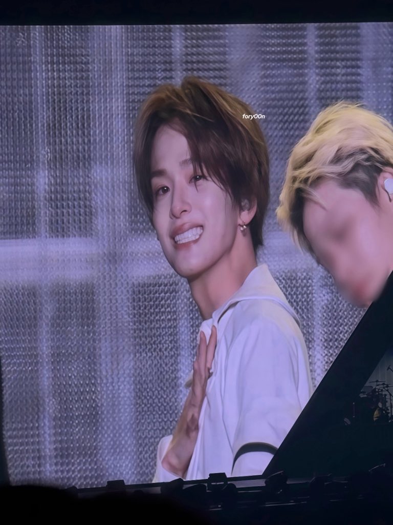 this smile this damn smile🥺