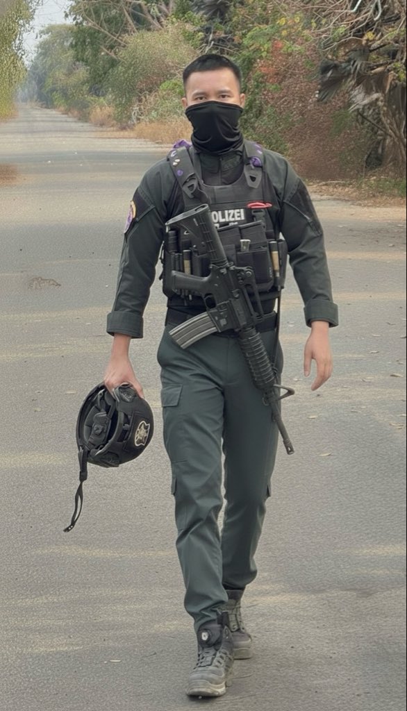 บันได สีแดง📕 tweet media