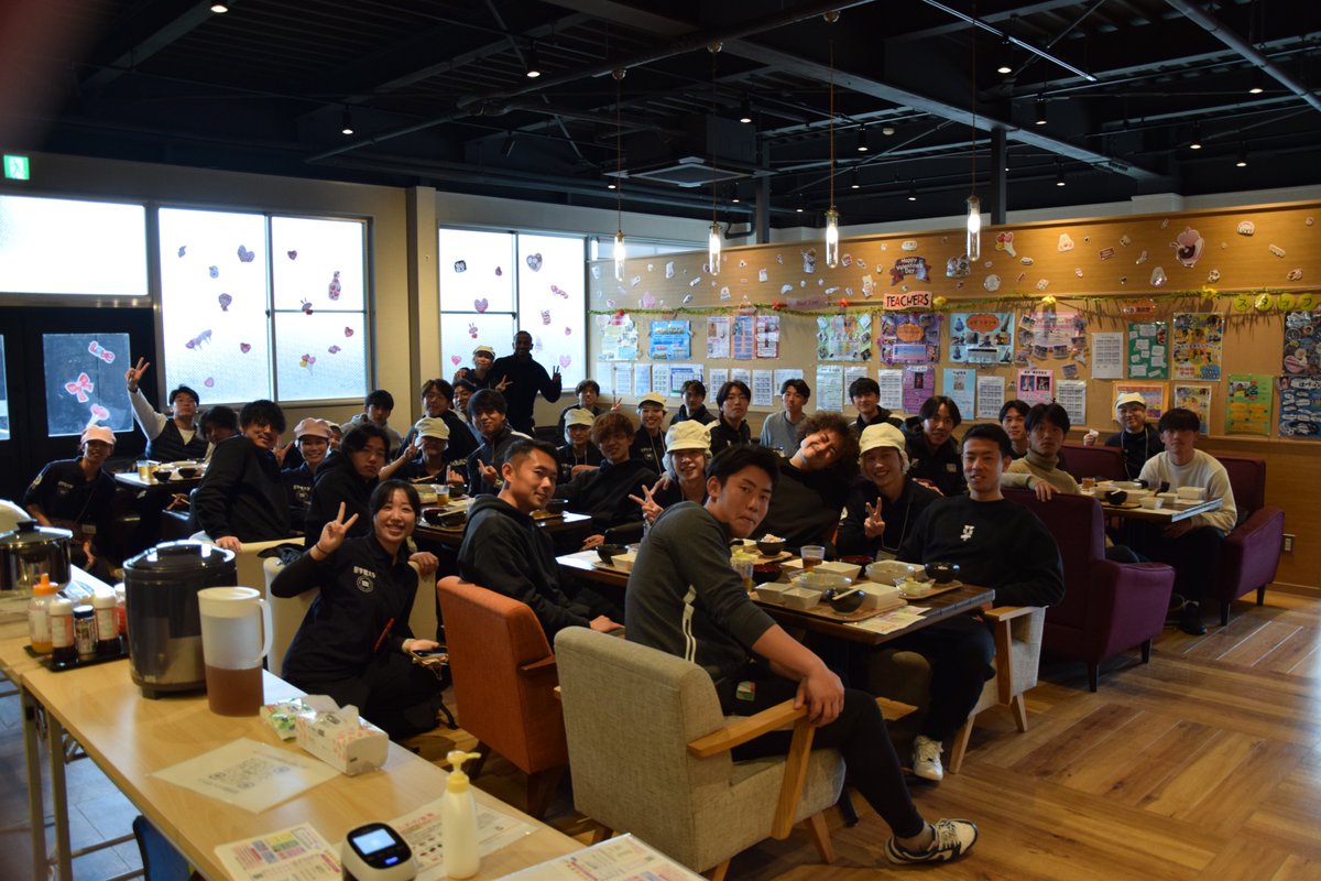 TopWyvern's tweet photo. 🟩至学館大学 栄養サポートプロジェクト（NSP）　昼食会実施🟥

至学館大学 栄養サポートプロジェクト（NSP）の皆様に、ワイヴァン選手、スタッフを対象とした昼食会を実施していただきました。

▶️https://t.co/hz7INu4oMI https://t.co/G78AUqiFIO