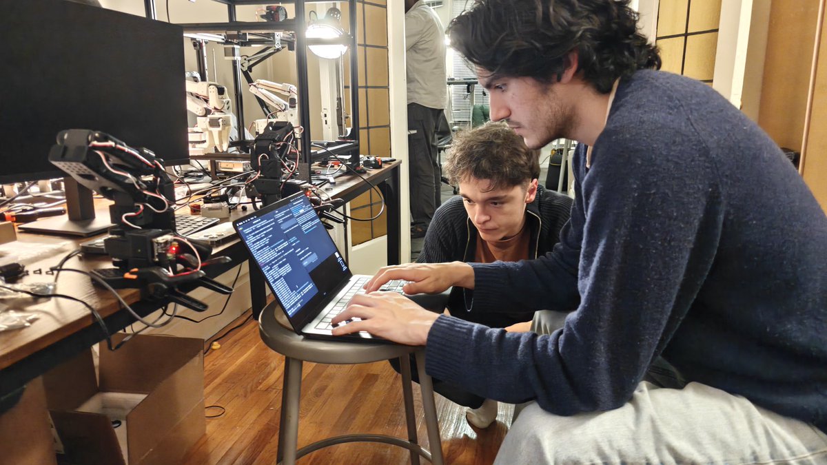 Ansel Dias tweet media