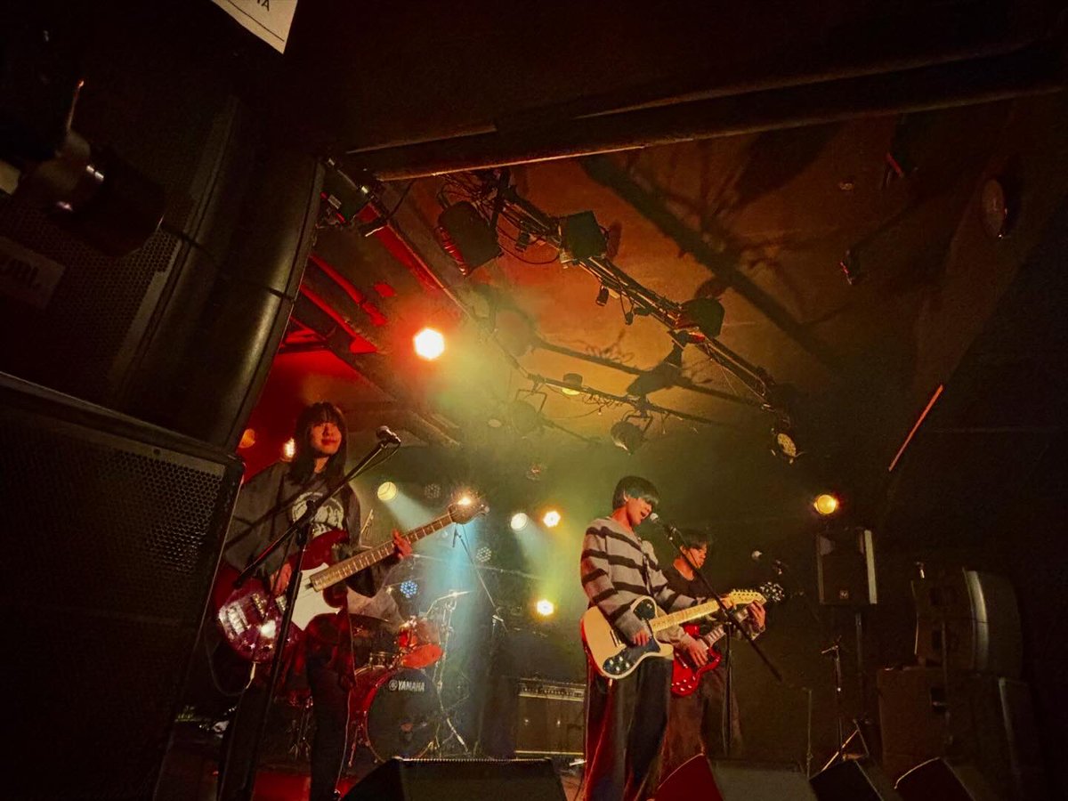 RisingJam's tweet photo. ♠️Rising Jam❤️
〜 in SPEADBOX
13:00〜〈O.A〉
Roocy @roocy_nagoya 
力強いバンドサウンドに真っ直ぐな声を乗せた、これからが気になる4人組ロックバンド！ご出演ありがとうございました！
#Risingjam #ハートランド #スペードボックス #名古屋
＃ライブハウス https://t.co/DLlkS7cIlB