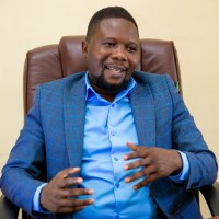 NewsDay_Zim's tweet photo. 🔴Mining sector in Zimbabwe flagged as most corruption-prone industry by Transparency International Zimbabwe.
https://t.co/c5unN4FkFY https://t.co/rjPzdwtuwp