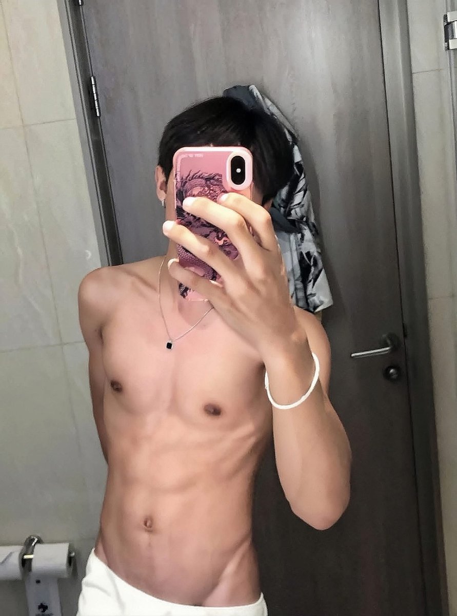 patchar_56's tweet photo. 😳💉🩸 https://t.co/ZdT1uui24l