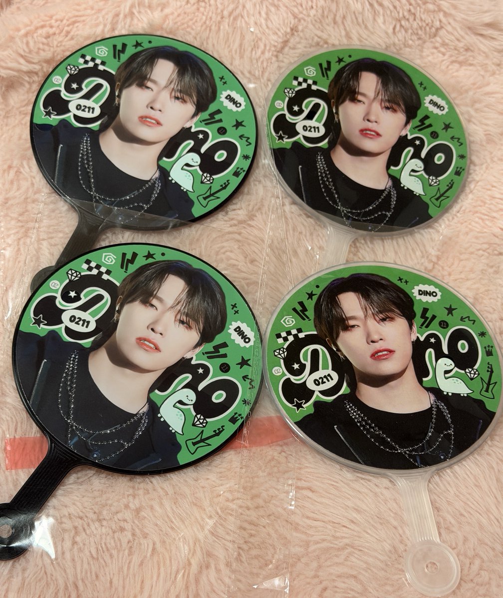 𝟐𝟎𝟐𝟔 𝑫𝑰𝑵𝑶 𝑫𝑨𝒀 𝑬𝑽𝑬𝑵𝑻 💫
디노 생일 기념 RT 추첨 이벤트

#RT 추첨을 통해 4분께 디노 슬로건 ➕ 미니우치와를 보내드립니다🩵

🗓️ ~ 02.14

🩵 비매품/Not for sale 
🩵 한국주소만 가능/Korean Address Only

#디노 #DINO
#Bang_터져버리는_디노의_생일폭죽
#BrightStar_DINOday