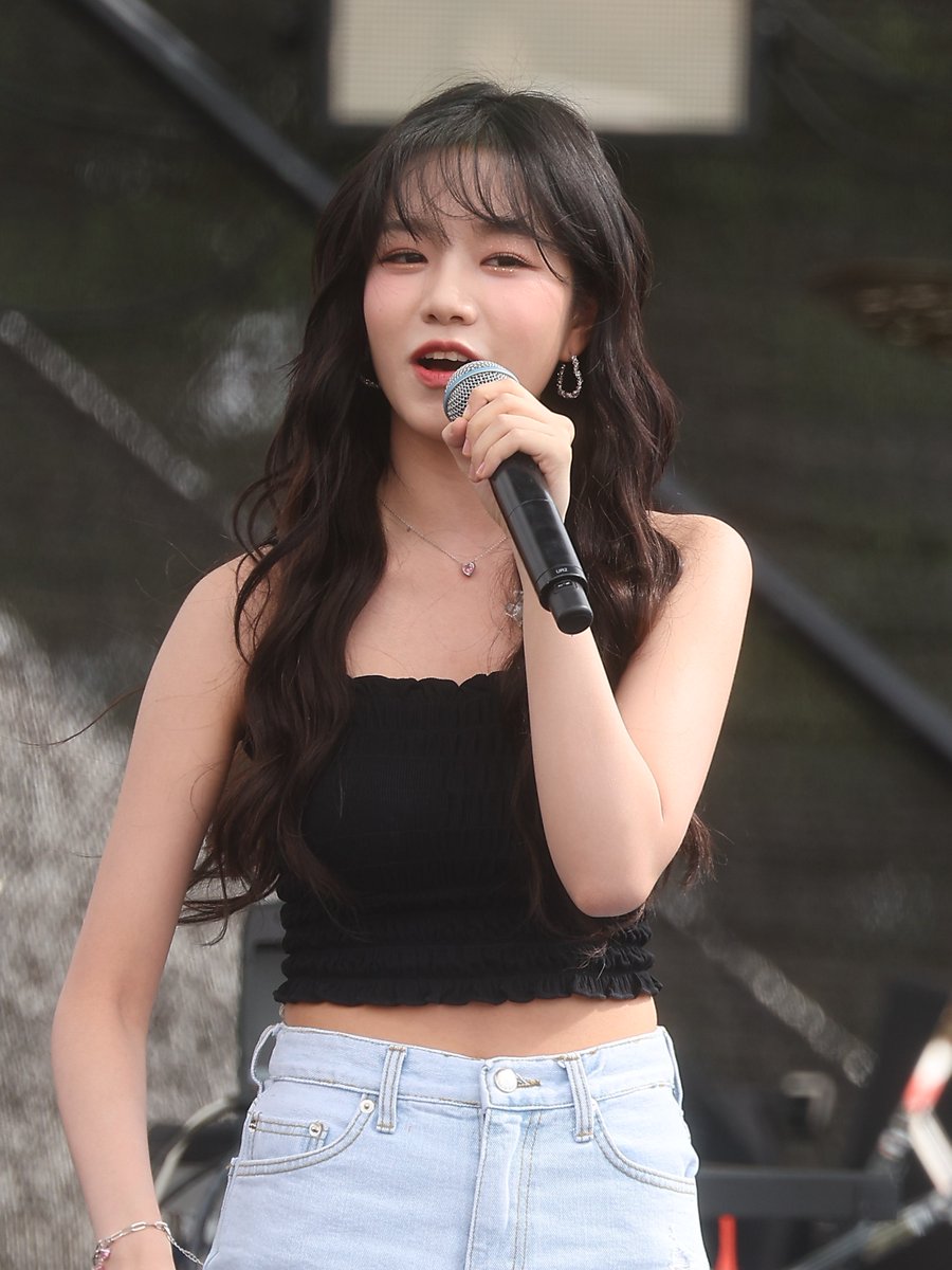 KDataStudio's tweet image. 220903 Jo Yuri at 2022 Someday Festival

#JOYURI #조유리 #IZONE #아이즈원 #アイズワン  #KPOP #4Kwallpaper #4K #wallpaper                               

More in the comments ⬇️