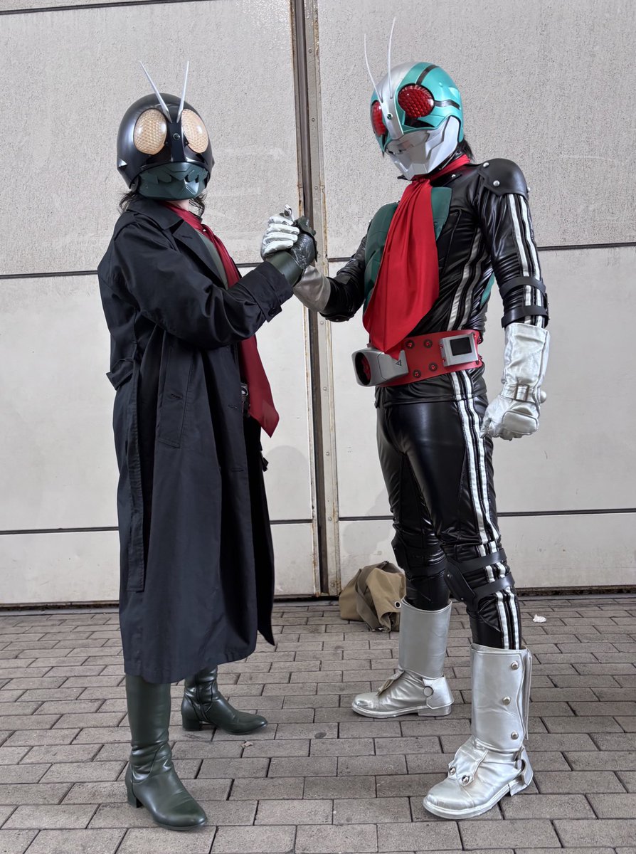 シン・仮面ライダーと新・仮面ライダー🤝
お互い変身して会えて本当に嬉しかった！

#WF2026W #cosplay