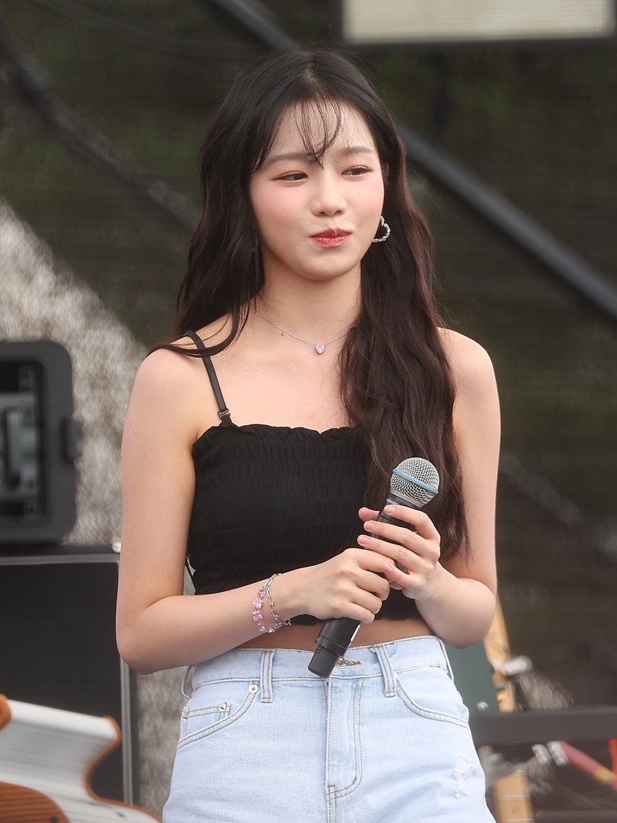 KDataStudio's tweet image. 220903 Jo Yuri at 2022 Someday Festival

#JOYURI #조유리 #IZONE #아이즈원 #アイズワン  #KPOP #4Kwallpaper #4K #wallpaper                               

More in the comments ⬇️