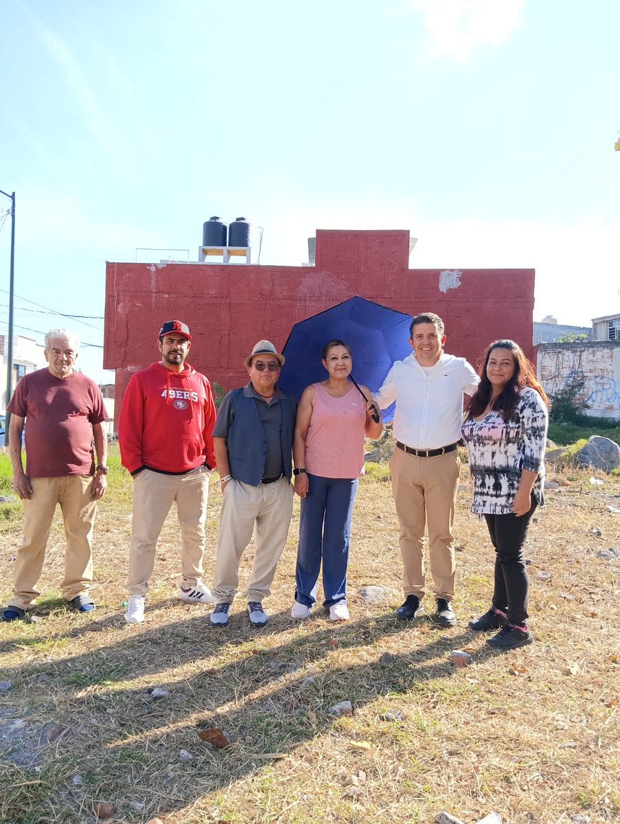 Listo para hacer #equipo con mis #amigas y #amigos de la colonia Unidos Santa Cruz, con quienes vamos a unir esfuerzos en la #restauración de un espacio público, en beneficio de los pequeñitos. 👦🏻👧🏻#EsConLaGente
