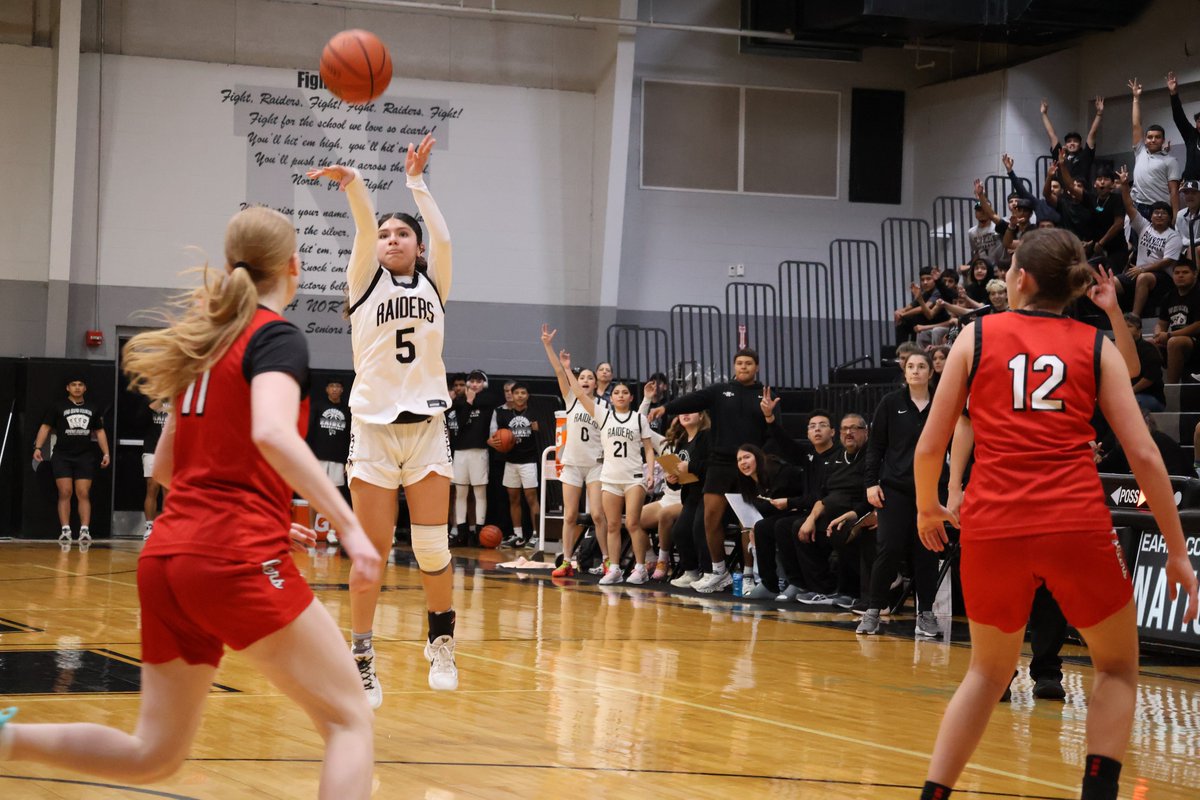 ANJournal_RGV's tweet photo. Raiders reign: PSJA North clinches the district 31-5A championship with win over Sharyland. | Sports 

#girlsbasketball #PSJA #Districtchampion #RGV 

🔽 Check out more here:

https://t.co/uZH7vUTxQV

📸 ANJ Photo https://t.co/Bv8CLI0Opm
