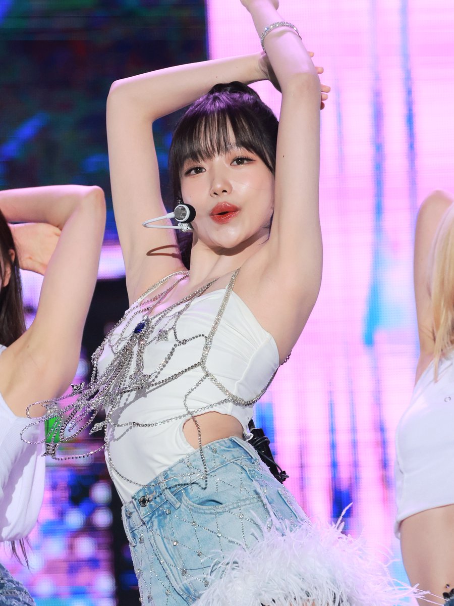 KDataStudio's tweet image. 230807 Jo Yuri at 2023 Ulsan Summer Festival

#JOYURI #조유리 #IZONE #아이즈원 #アイズワン #KPOP #4Kwallpaper #4K #wallpaper

More in the comments ⬇️