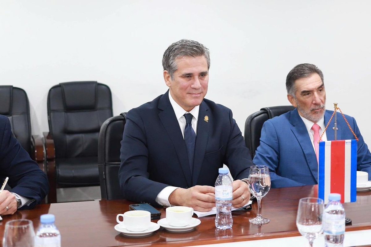 Manuel_Tovar_R's tweet photo. 🇨🇷🇻🇳 Costa Rica y Vietnam celebramos 50 años de lazos diplomáticos. En Hanói reafirmamos nuestro compromiso de fortalecer nuestros lazos económicos. Abordamos nuestro inminente ingreso al CPTPP con miras a expandir nuestra huella en esta dinámica región del Sudeste Asiático. https://t.co/39gzqdSXhj