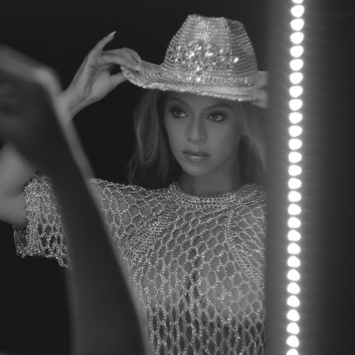 PopCrave's tweet photo. 2 years ago today, Beyoncé released “16 CARRIAGES.” https://t.co/reP03PHJEw