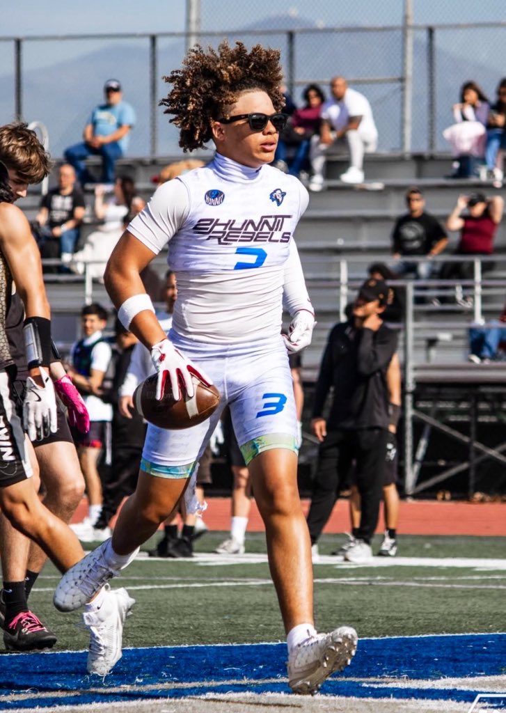 2 H U N N I T tweet media