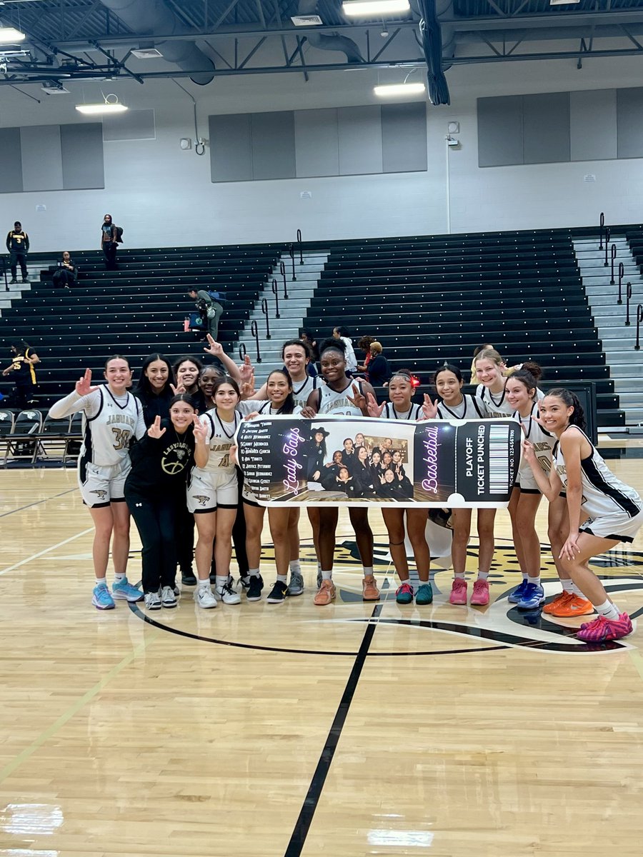 LadyJags🏀 tweet media