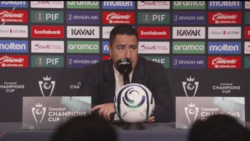 Antonio_Rosique's tweet image. Los #Pumas de Efraín Juárez

❌ Eliminado en Play In CL. 2025

❌ Eliminado 1era ronda Leagues Cup

❌ Eliminado en Play In Ap.2025

❌ Eliminado Champions Cup 1era ronda

¿Qué opinas?

#EfrainJuarez 
#ChampionsCup