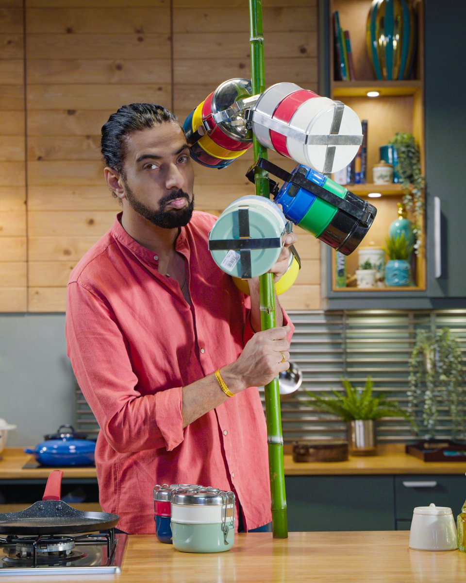 ranveerbrar's tweet image. Dabbon ka भंडार hai...par banaye kya uska विचार hai.
.
.
.
#ranveerbrar #dabba #whattocooktoday #mycollections #midweekthoughts