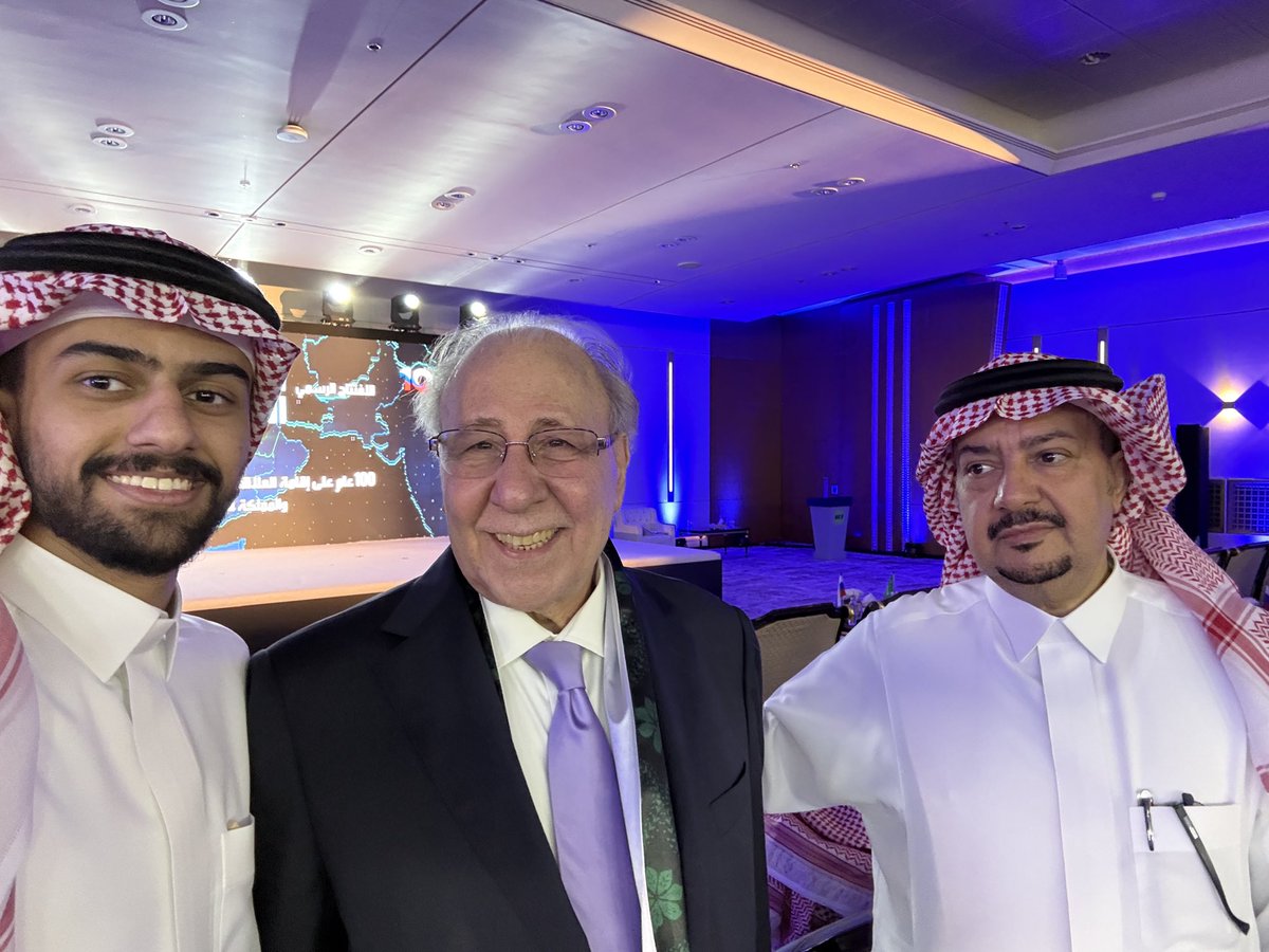 DrMajedAlharbi's tweet photo. سعدت هذا باللقاء بالاخ والصديق د سلام مسافر  اثناء تدشين فعالية مرور ١٠٠ عام على العلاقات #السعودية #الروسية 
وبث استديو  هنا الرياض لقناة #روسيا #اليوم  وقد صحبني الابن العزيز نايف https://t.co/Cx7wWL4p3m